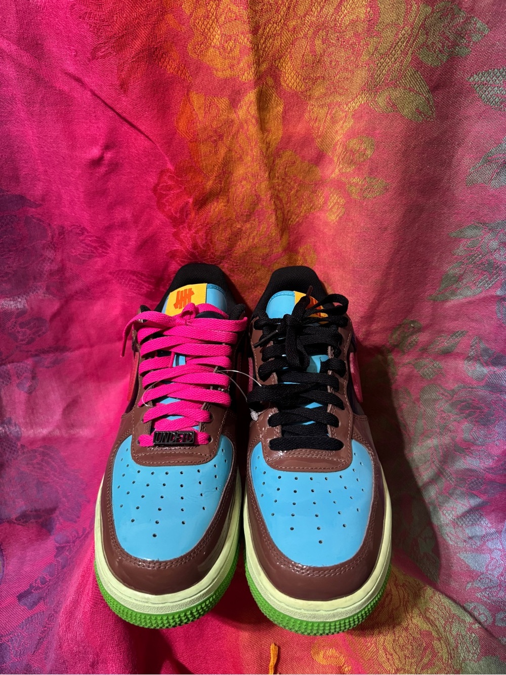 Undefeated x Nike - Picture 4 of 7